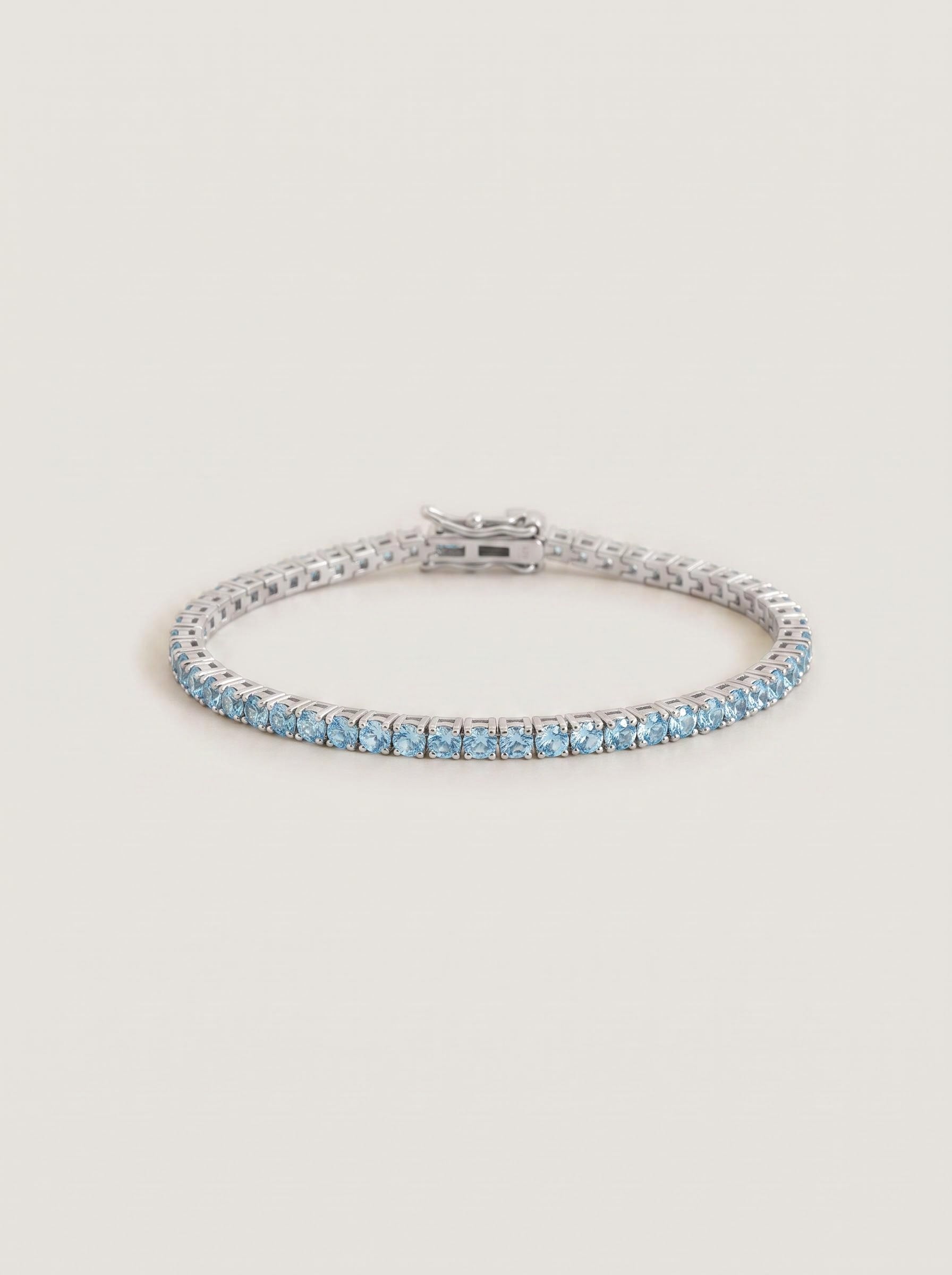 Moissanite Ocean Blue Tennis Bracelet for Women, Classic 4-Prong Full-Pavé Bracelet