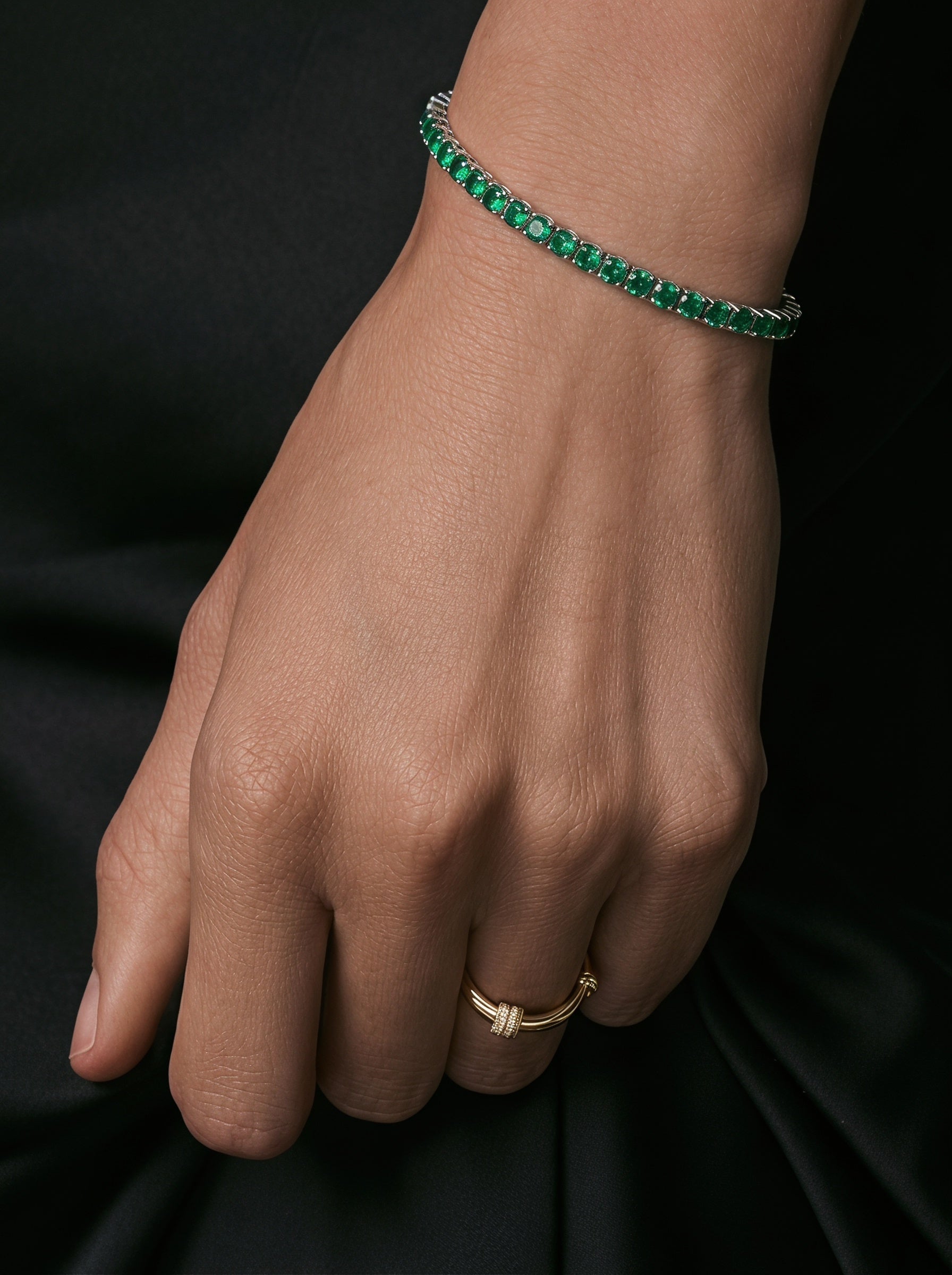 Moissanite Emerald Green Tennis Bracelet for Women, Classic 4-Prong Full-Pavé Bracelet