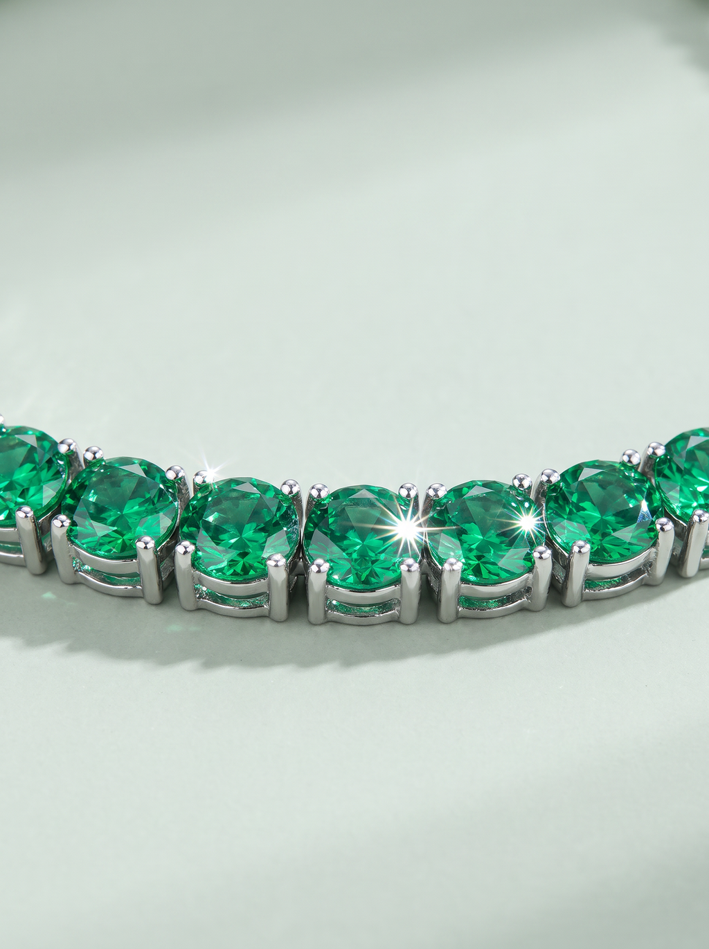 Moissanite Emerald Green Tennis Bracelet for Women, Classic 4-Prong Full-Pavé Bracelet