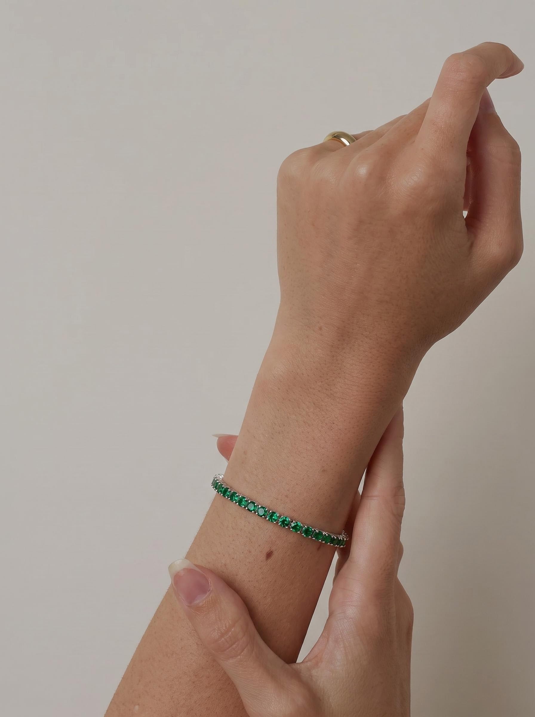 Moissanite Emerald Green Tennis Bracelet for Women, Classic 4-Prong Full-Pavé Bracelet